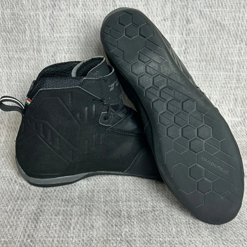 TCX R04D WP Motorcycle Boots Men's US‎ 10 and 11 EU 44 45Black T-Dry Waterproof